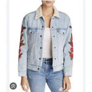 Levi’s Sherpa Lined Embroidered Denim Jacket  Blue 90s Trucker Rose size Large